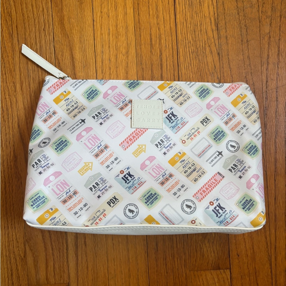 Tender Love & Carry Travel Pouch with Pastel Tag Print